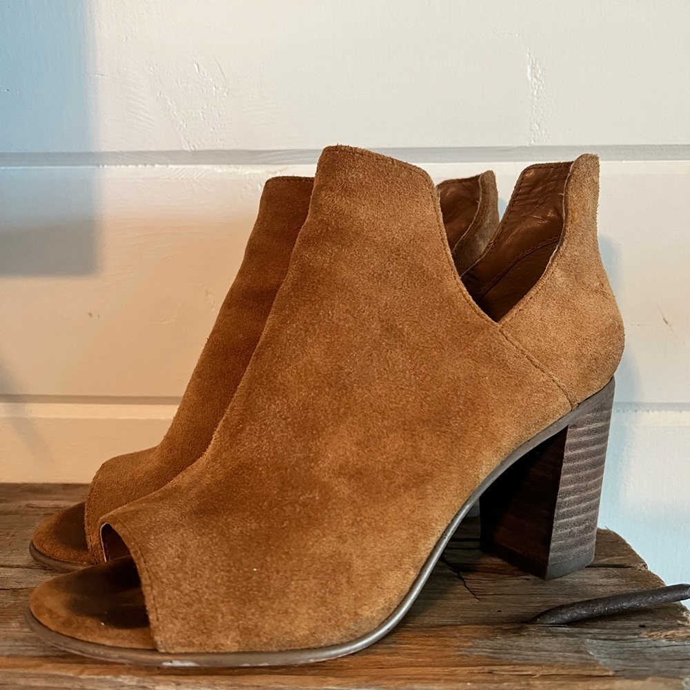 Steve Madden Nelma Suede Open Toe Booties